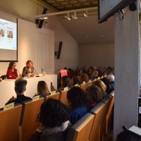 Maria José Recoder (Junta Col·legi Pertiodistes), Enric Sierra (La Vanguardia), Sílvia Barrosso (El Món) i Núria de José (Xarxa Audiovisual Local) durant la jornada.